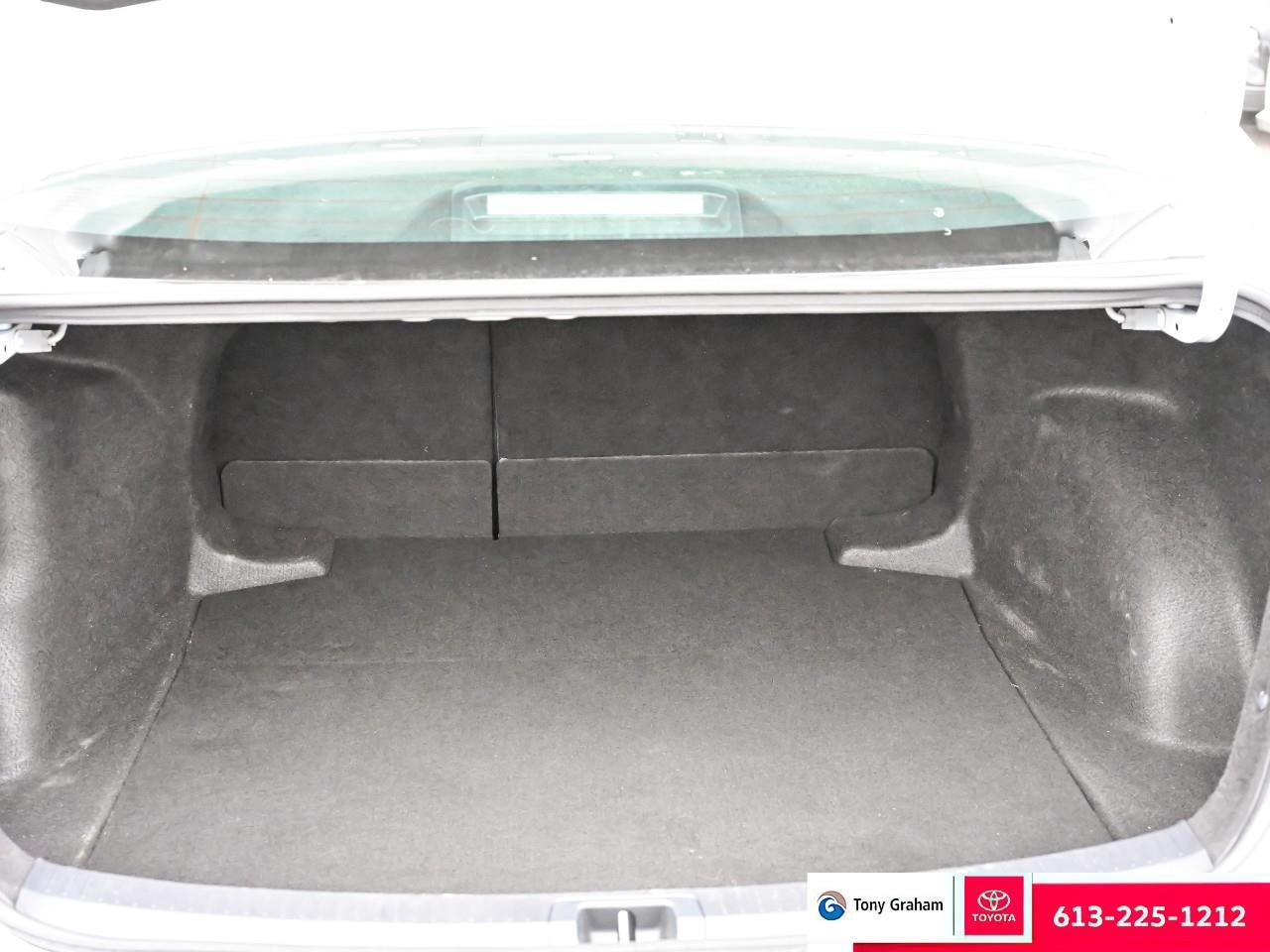 2023 Toyota Corolla SE Photo