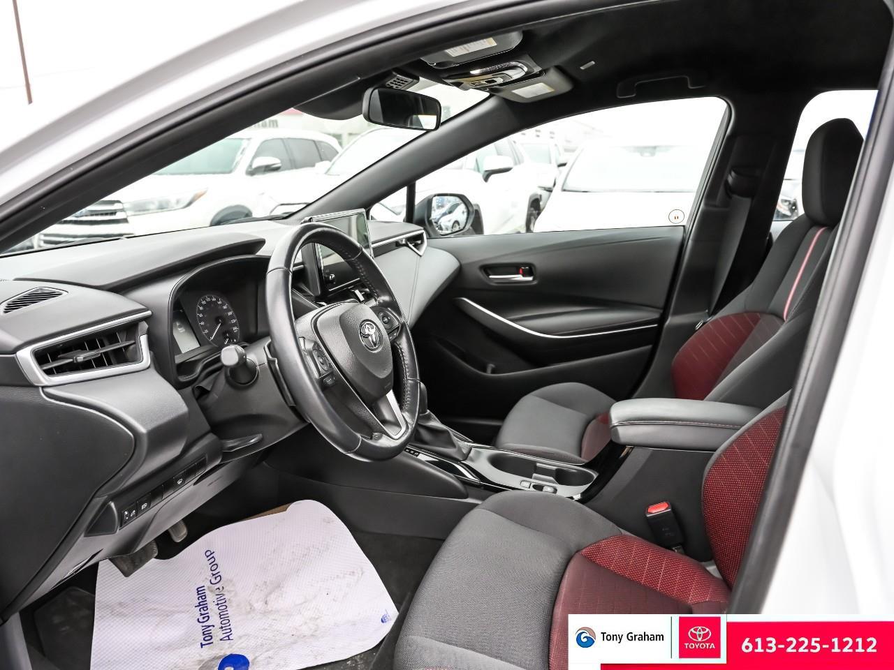 2023 Toyota Corolla SE Photo