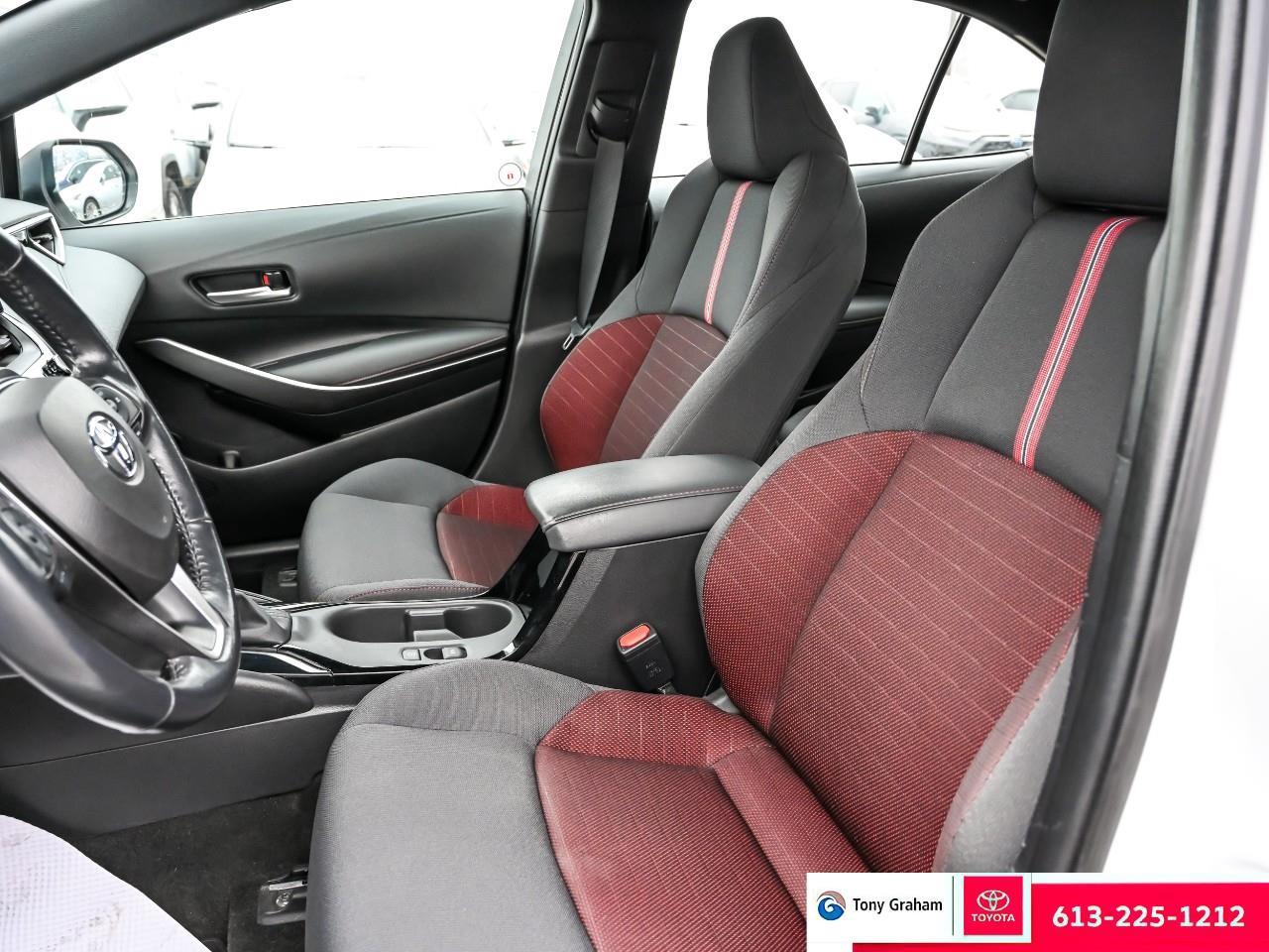 2023 Toyota Corolla SE Photo