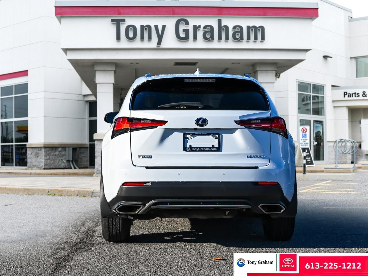 2021 Lexus NX 300 Photo3