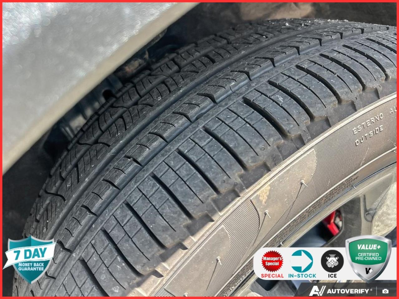 2022 Ford Explorer 401A | ST STREET PACK Photo