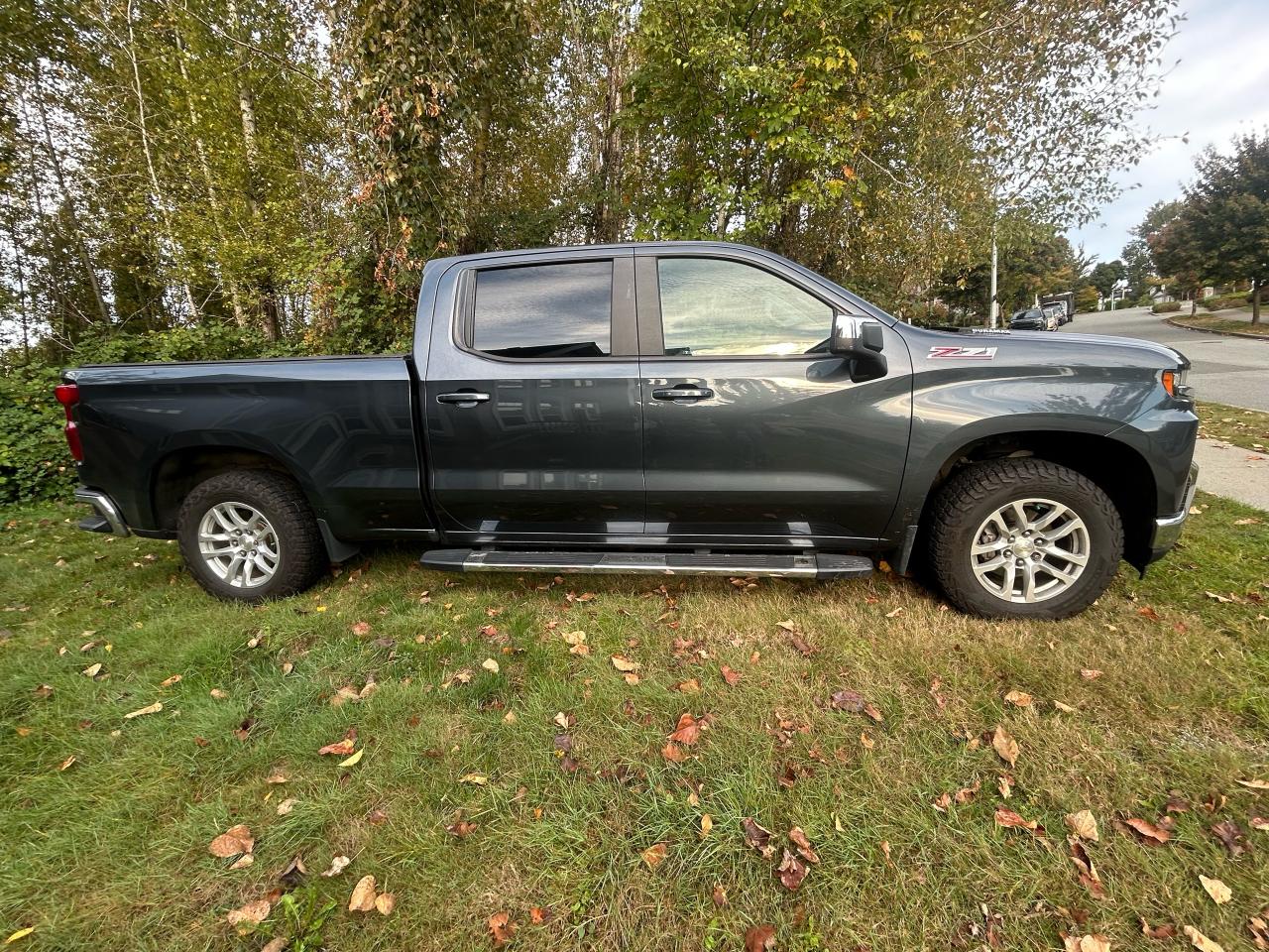 2021 Chevrolet Silverado 1500 LT - Photo #5