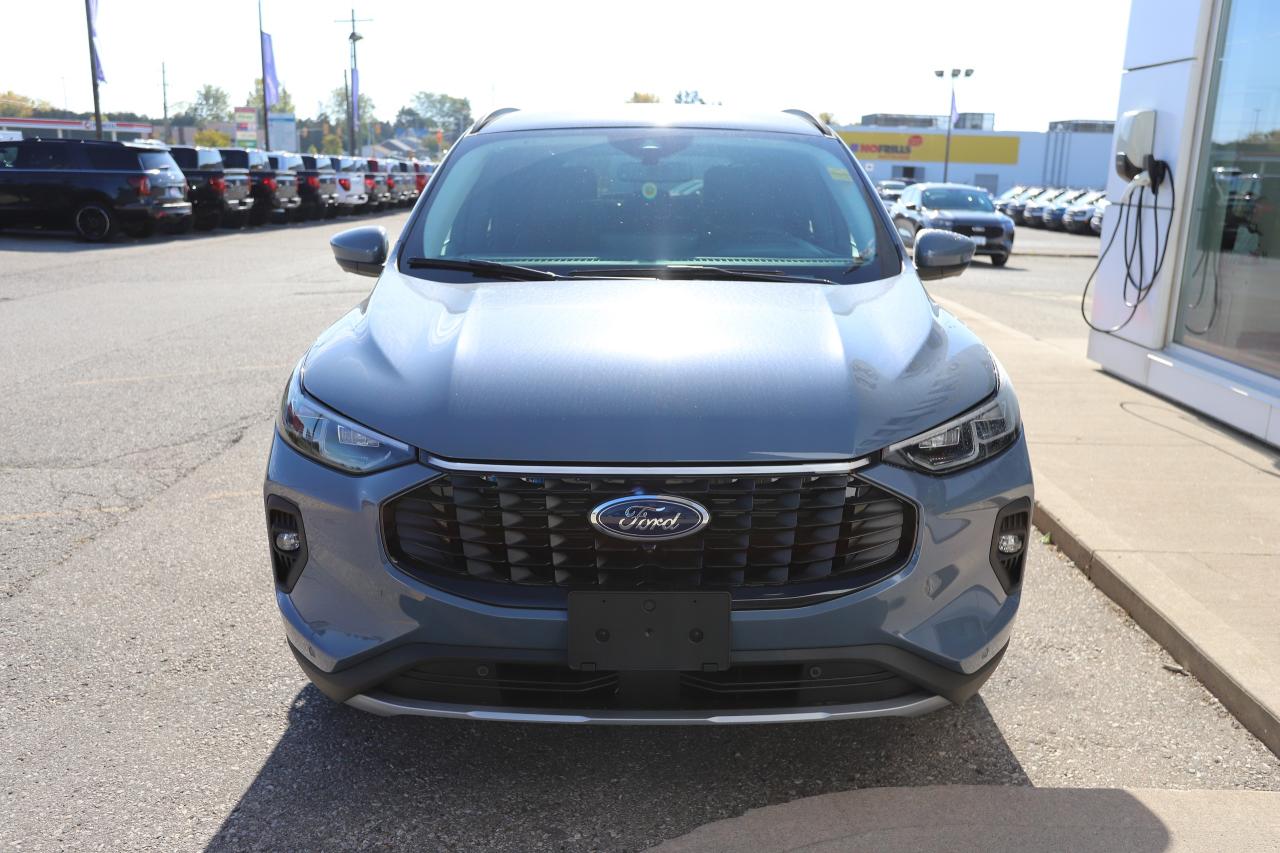 2026 Ford Escape Platinum AWD Photo