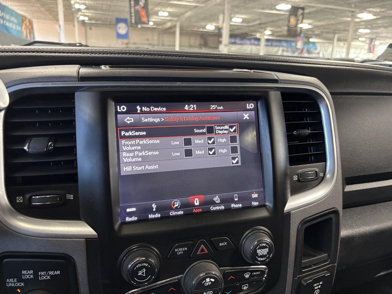 2018 RAM 2500 Power Wagon|6.4LHEMI|4X4|CREW|LONGBOX|FRONTWINCH|+ - Photo #25