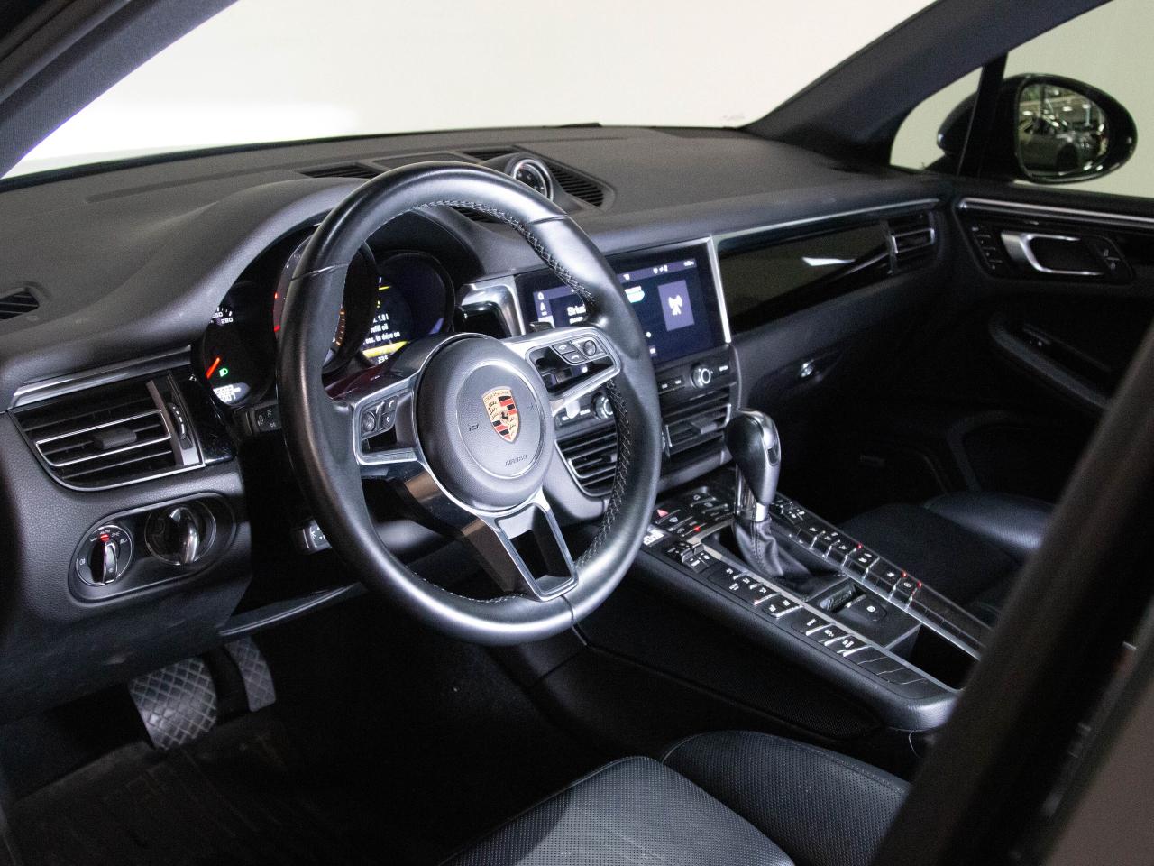 2019 Porsche Macan S | PREMIUM PLUS | 19" SPORT WHEELS Photo