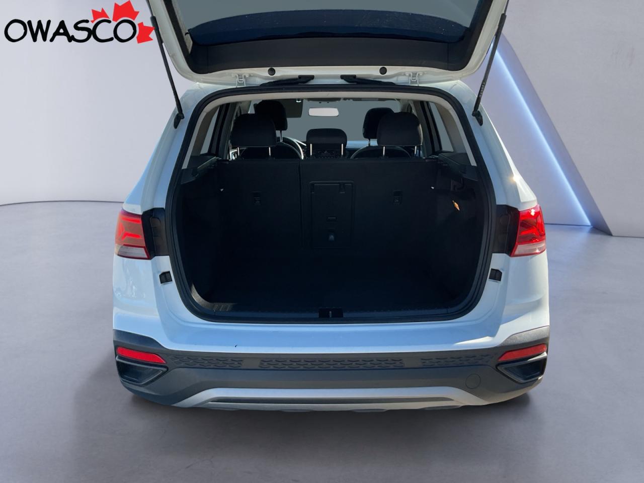 2022 Volkswagen Taos 1.5L One Owner Off Lease! Clean CarFax! Photo