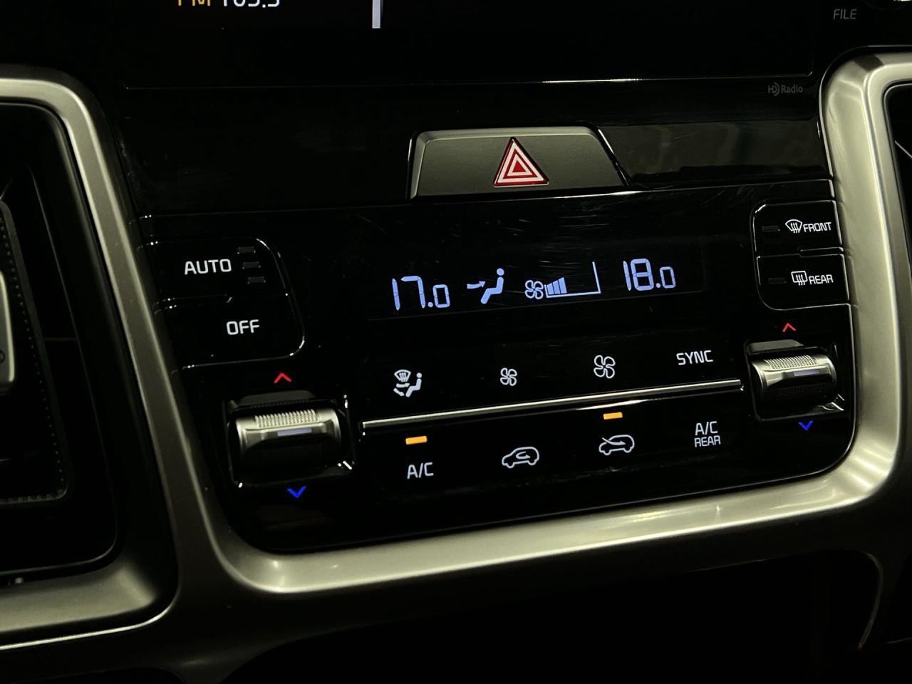 2022 Kia Sorento X-LINE AWD | ONLY 38,000KMS! | CARPLAY | HTD SEATS Photo