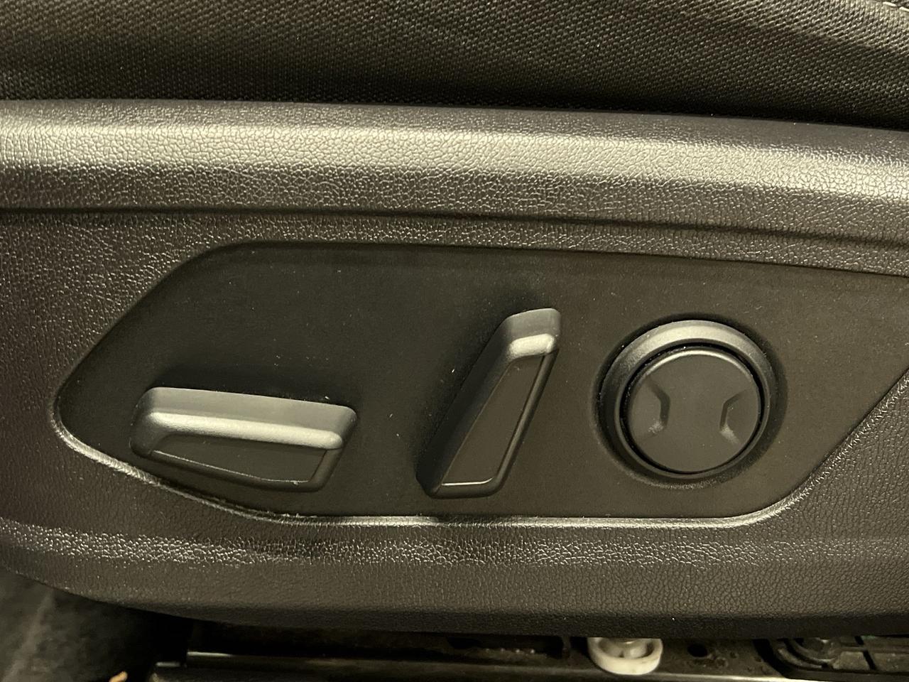 2022 Kia Sorento X-LINE AWD | ONLY 38,000KMS! | CARPLAY | HTD SEATS Photo