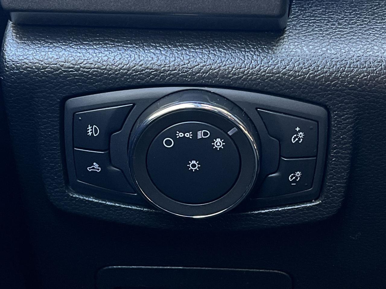 2020 Ford F-150 XLT SPORT 4X4 | CREW | HTD SEATS | CARPLAY |ALLOYS Photo