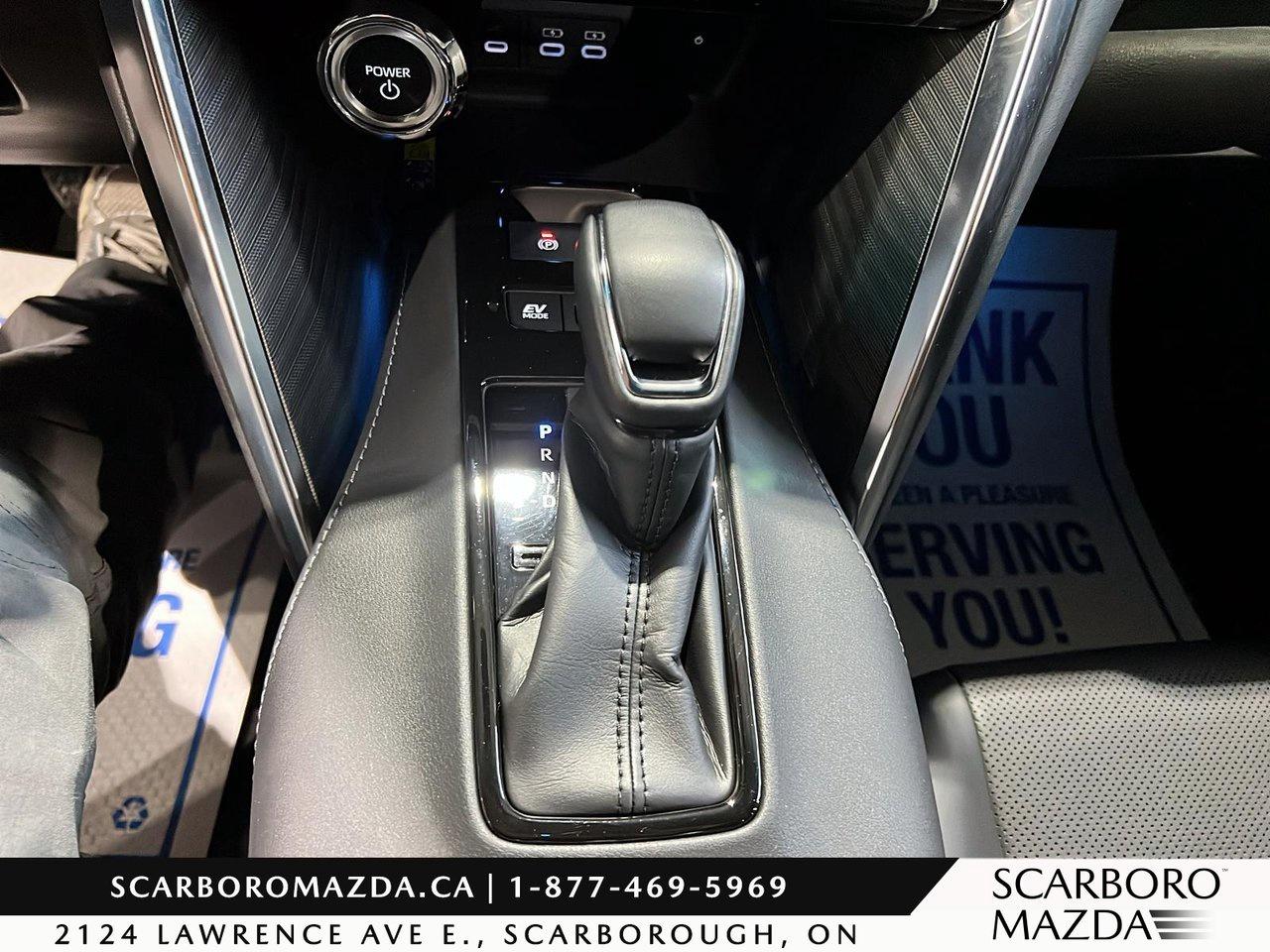 2024 Toyota Venza XLE Photo