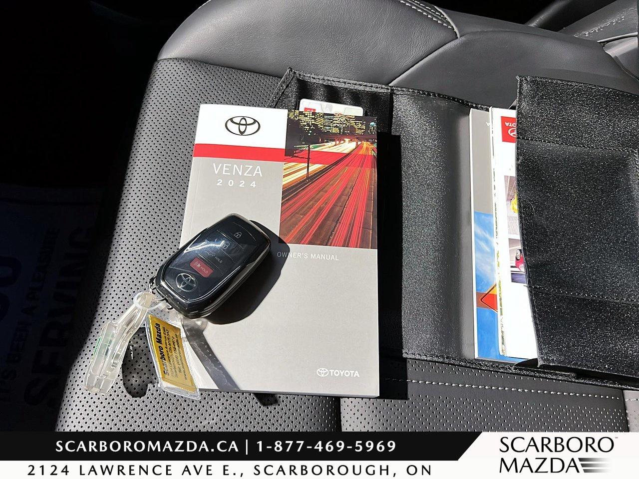 2024 Toyota Venza XLE Photo