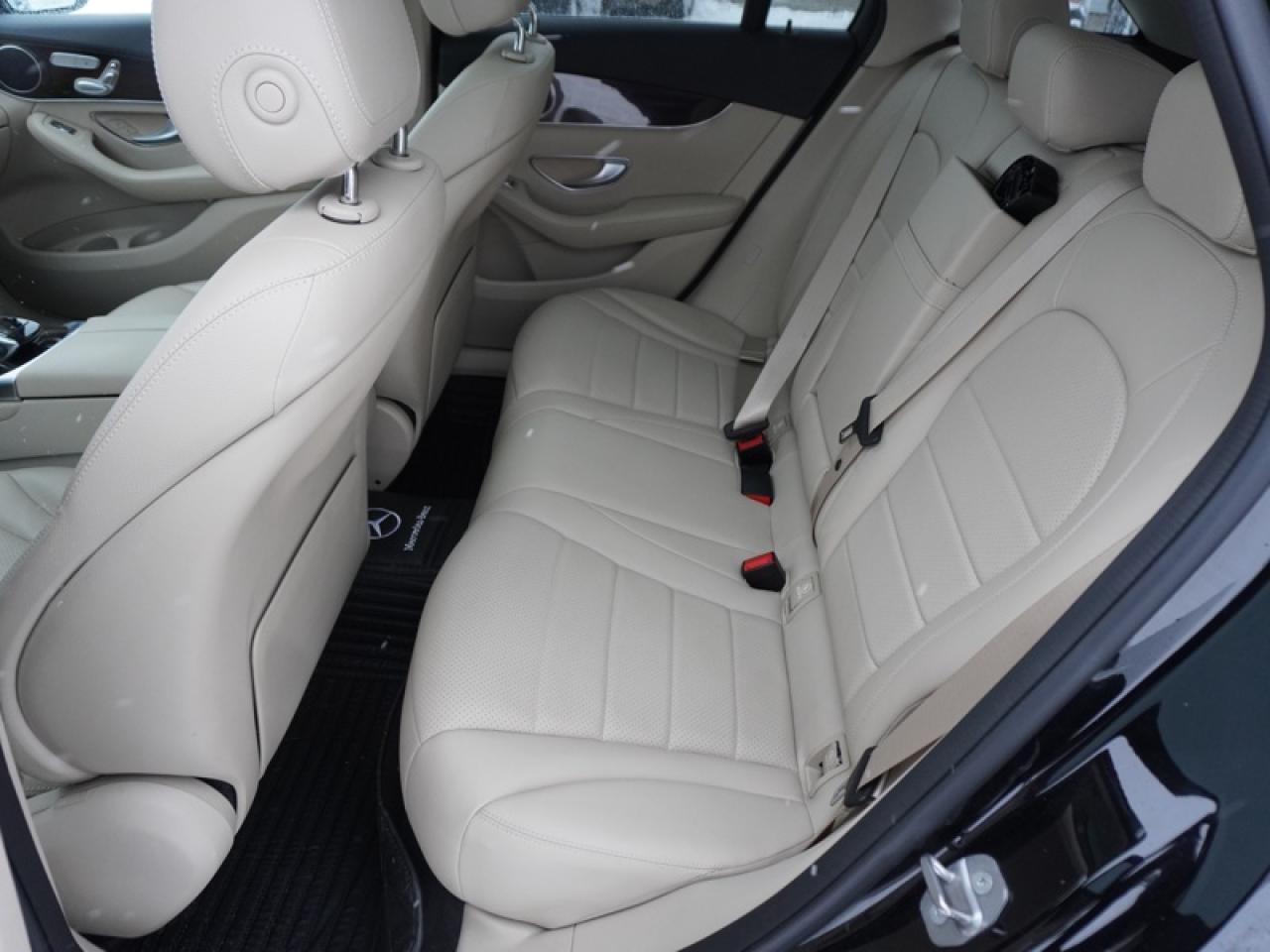 2019 Mercedes-Benz GLC 300 4MATIC SUV      - Heated Seats Photo