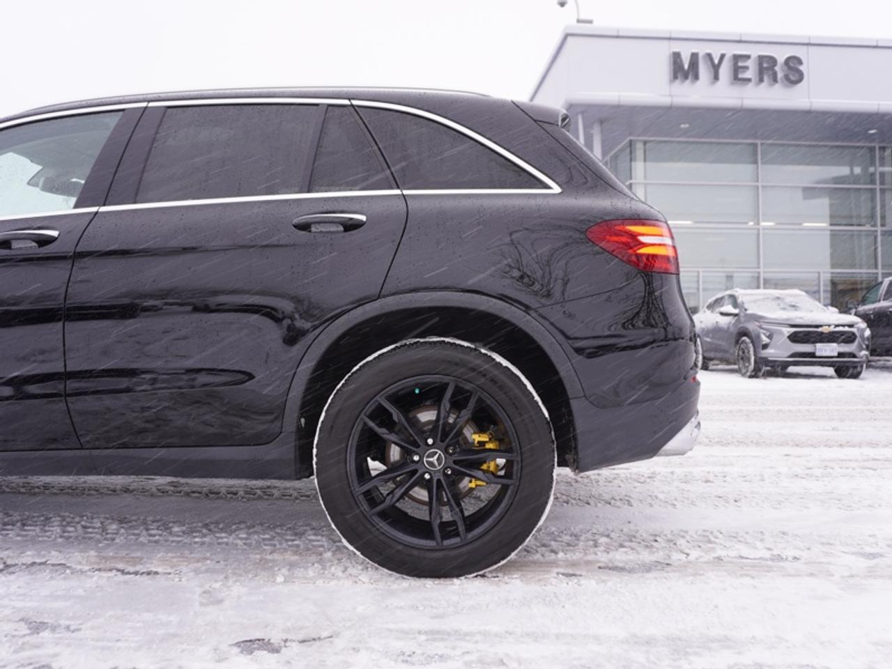 2019 Mercedes-Benz GLC 300 4MATIC SUV      - Heated Seats Photo