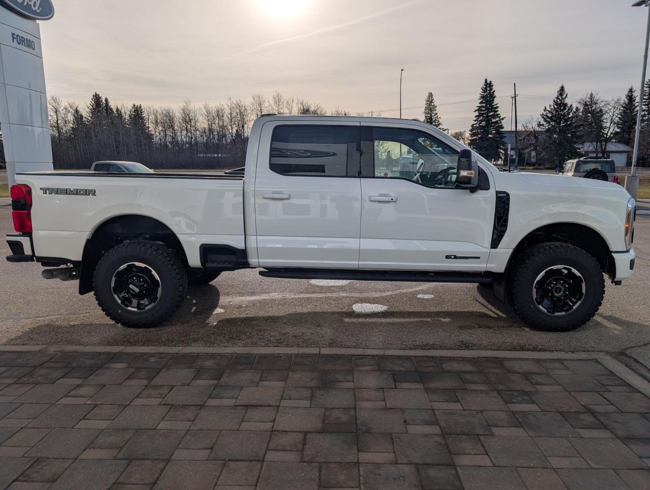 2026 Ford F-250 Super Duty SRW Lariat Photo4