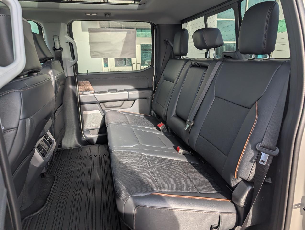 2026 Ford F-250 Super Duty SRW Lariat Photo5