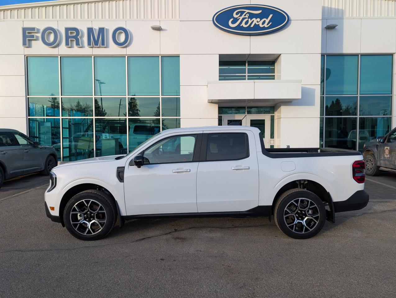 2025 Ford Maverick Lariat Photo0