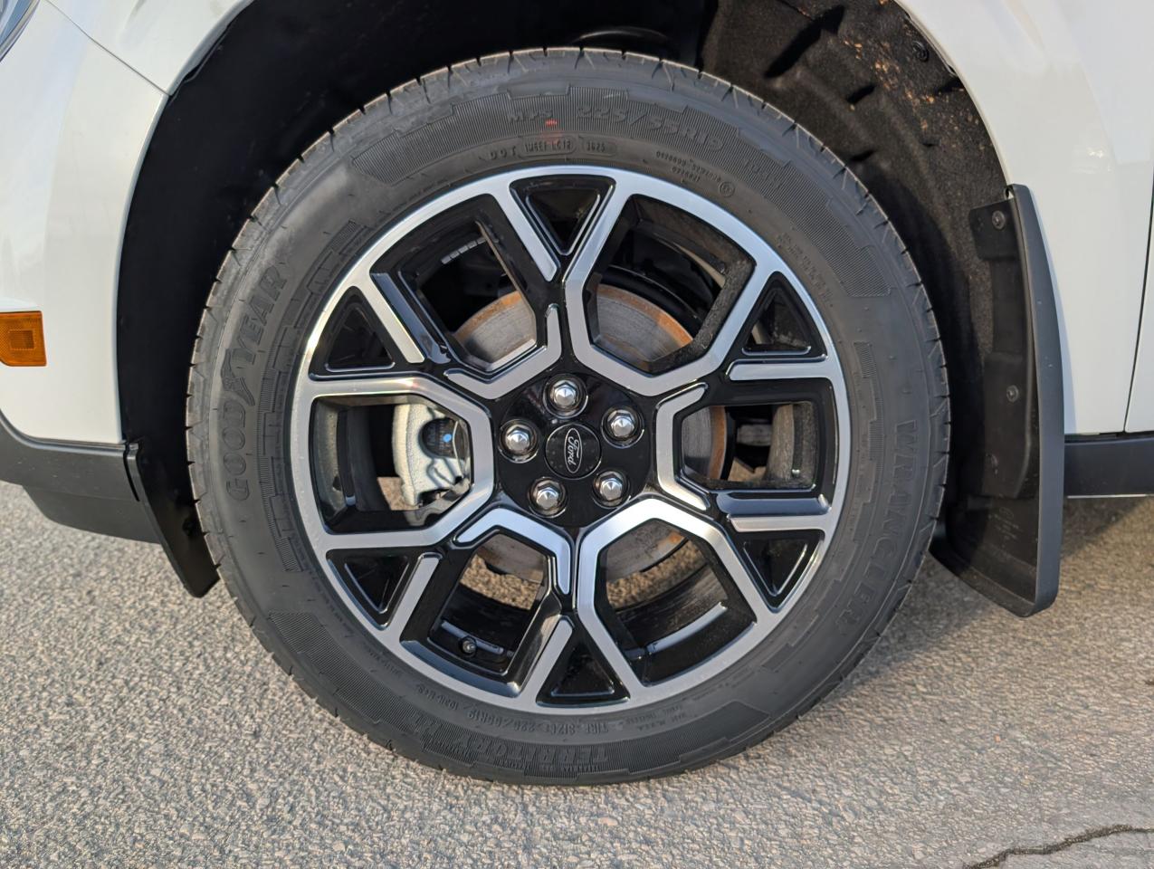 2025 Ford Maverick Lariat Photo5