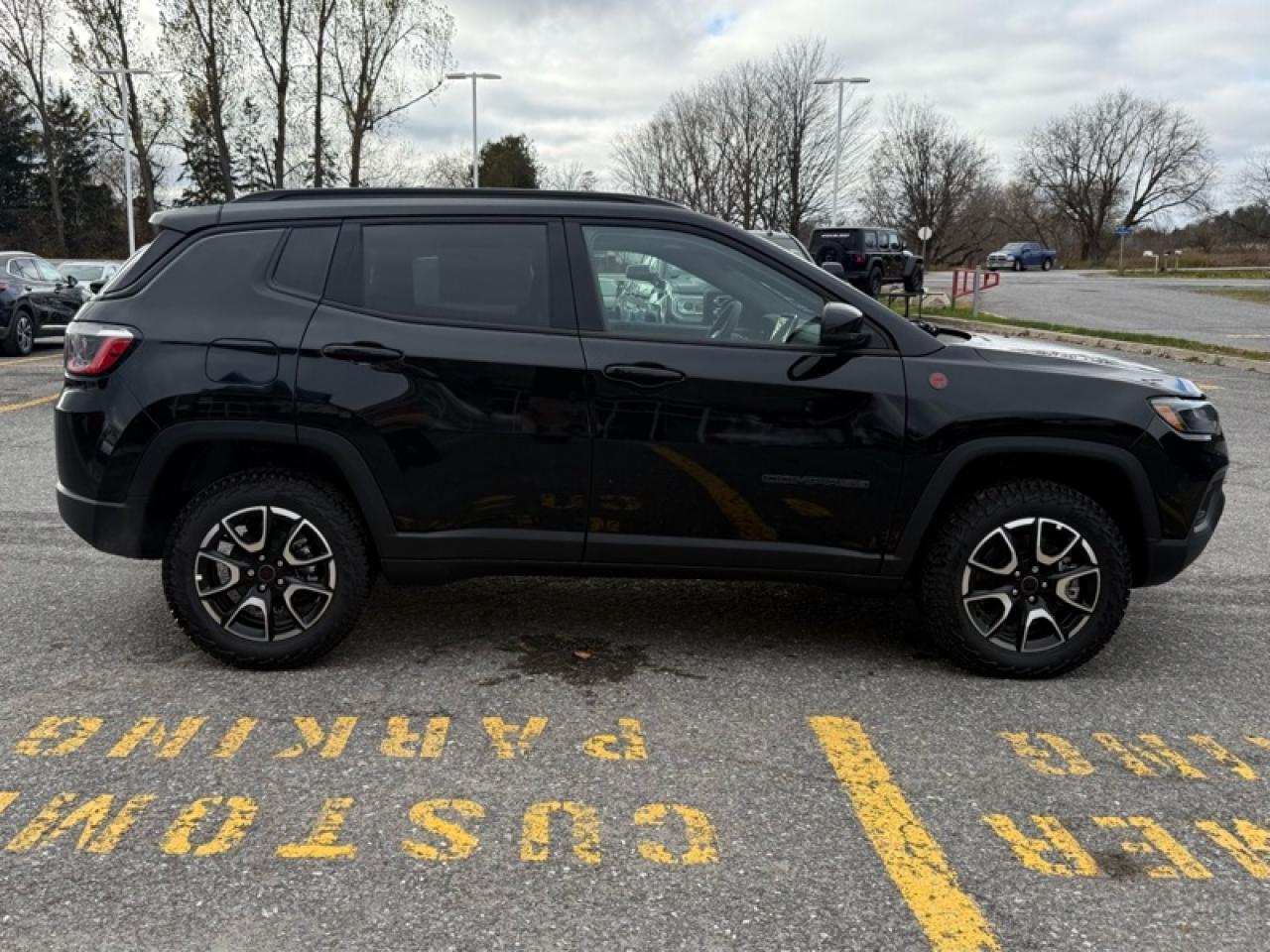 2026 Jeep Compass Trailhawk Photo
