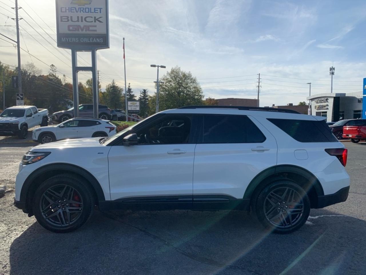 2025 Ford Explorer ST-Line  - Low Mileage Photo