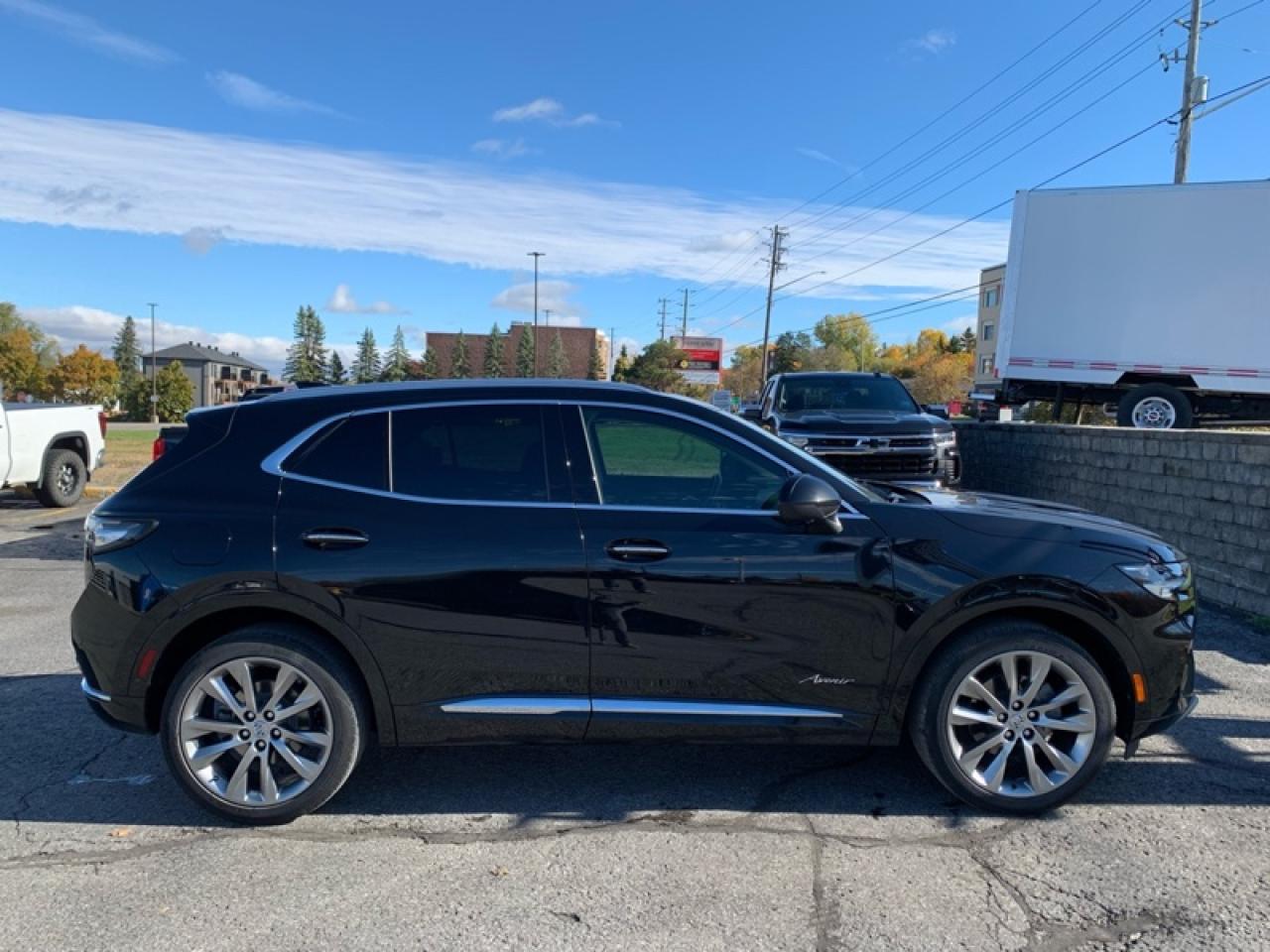 2022 Buick Envision Avenir Photo