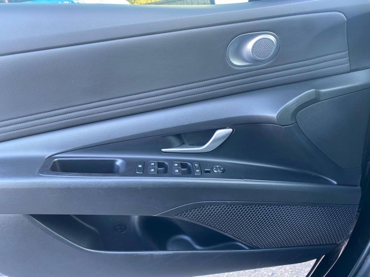 2024 Hyundai Elantra Preferred IVT  -  Heated Seats Photo