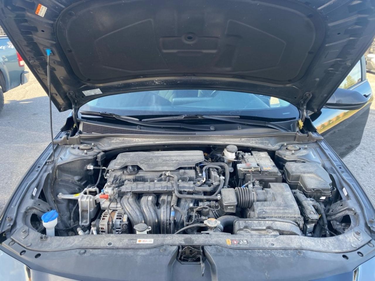 2024 Hyundai Elantra Preferred IVT  -  Heated Seats Photo