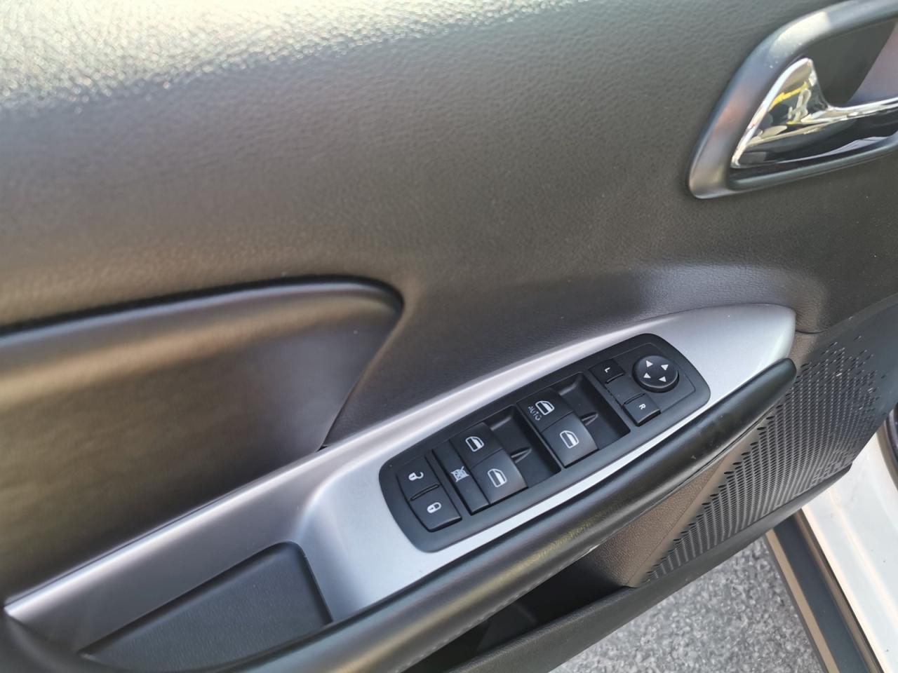 2015 Dodge Journey SE - Photo #11