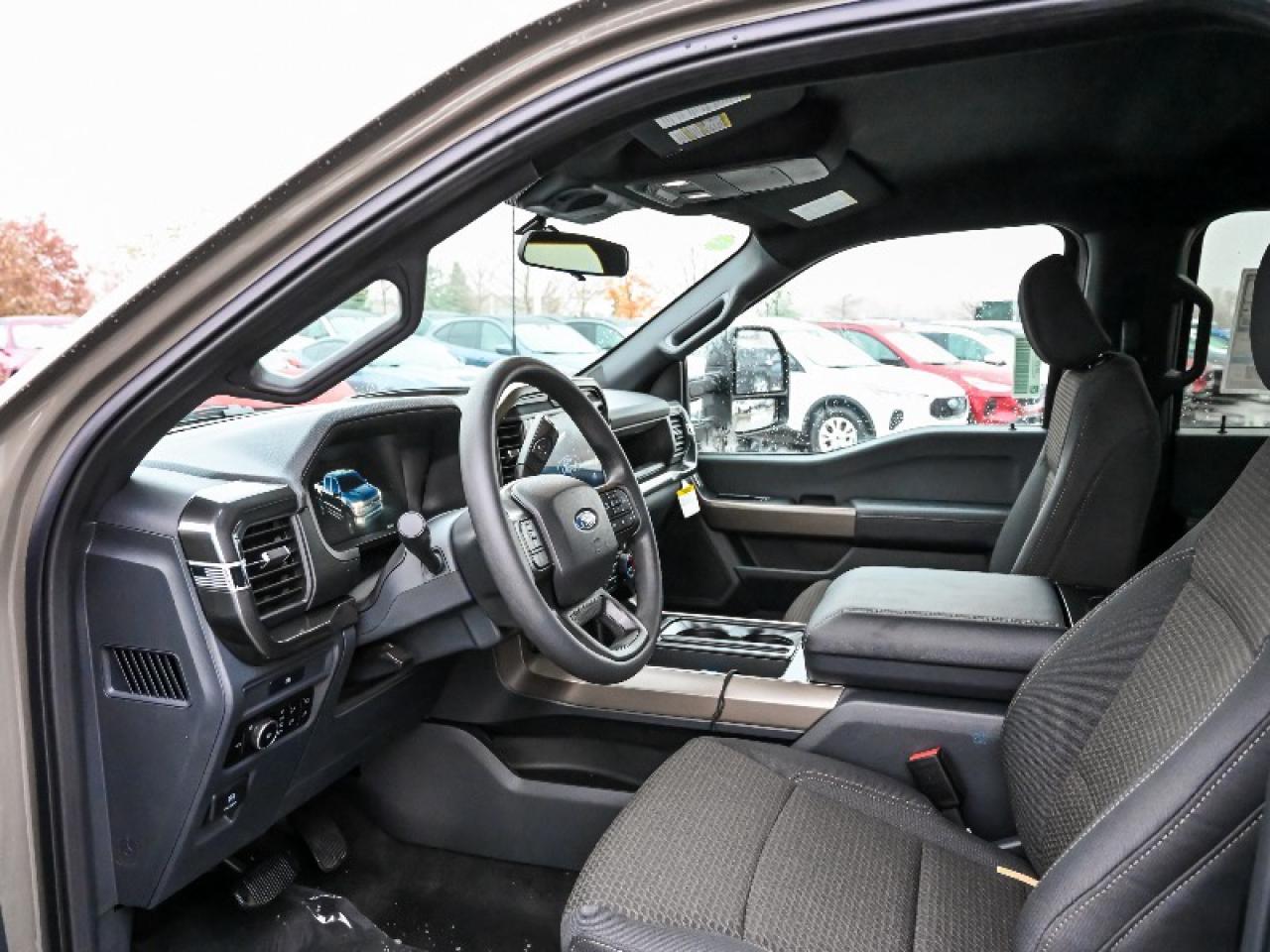 2025 Ford F-150 STX Photo