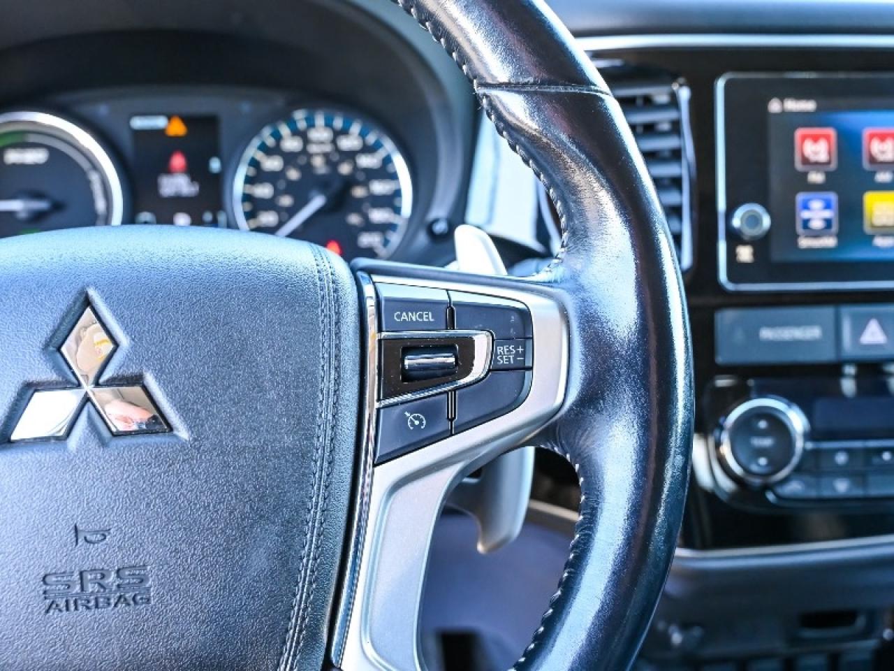 2018 Mitsubishi Outlander Phev GT Photo