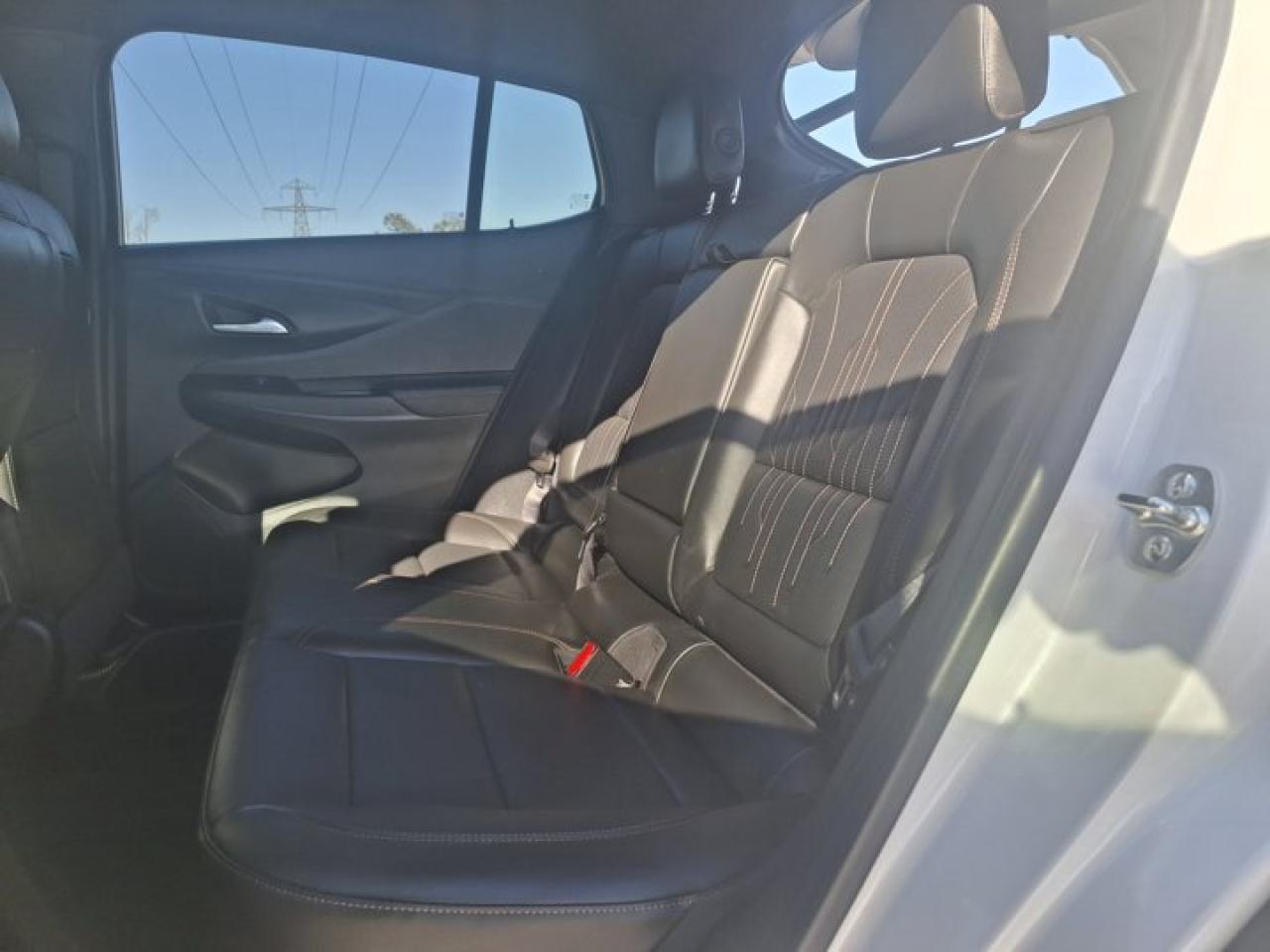 2024 Buick Envista Avenir | Leather | Sunroof | Heated Seats + Steering | Remote Start | Wireless CarPlay | and More ! Photo