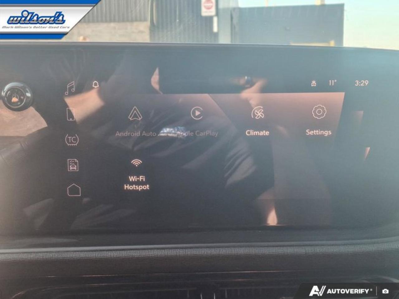 2024 Buick Envista Avenir | Leather | Sunroof | Heated Seats + Steering | Remote Start | Wireless CarPlay | and More ! Photo