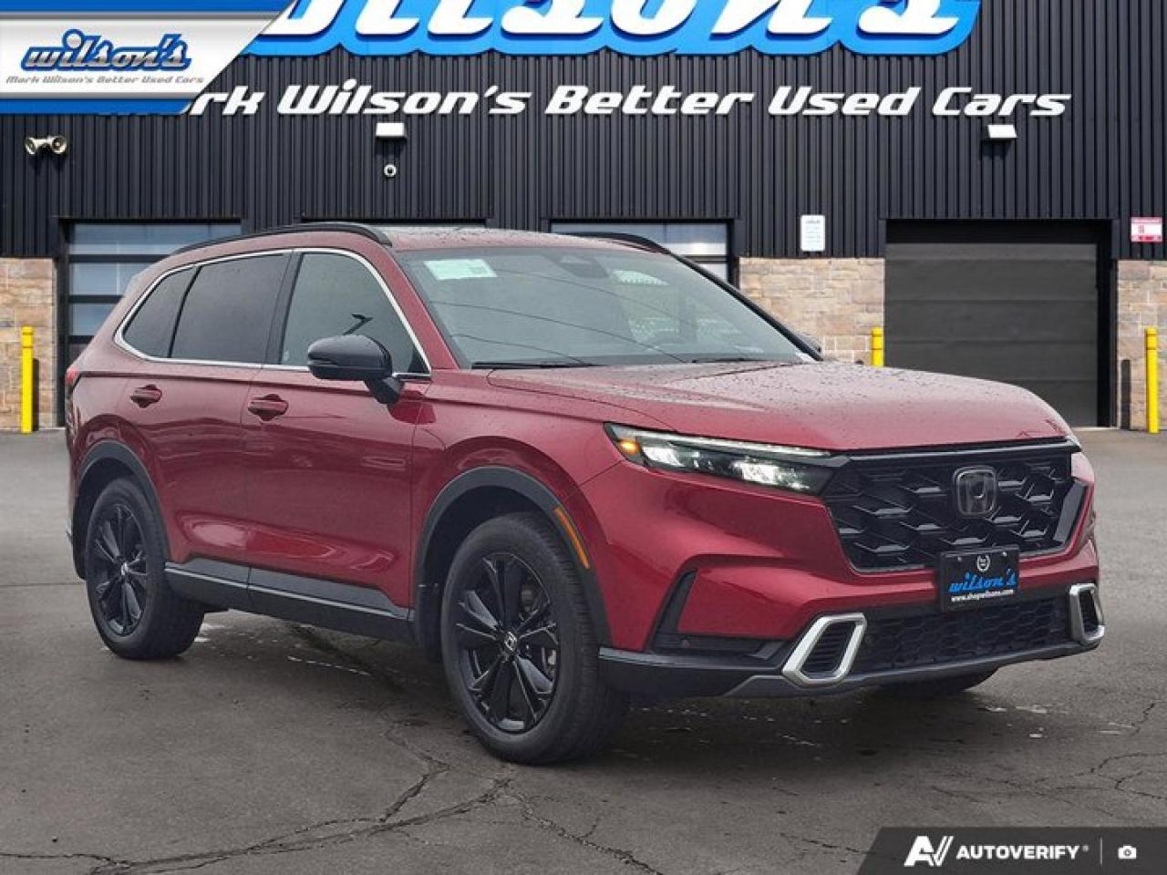 2023 Honda CR-V Hybrid Touring Hybrid | Leather | Sunroof | Bose Audio | CarPlay | Wireless Charger | Power Liftgate & More Photo