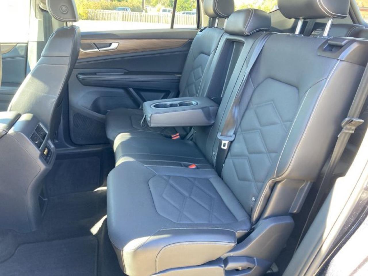 2024 Volkswagen Atlas Comfortline 4MOTION Photo