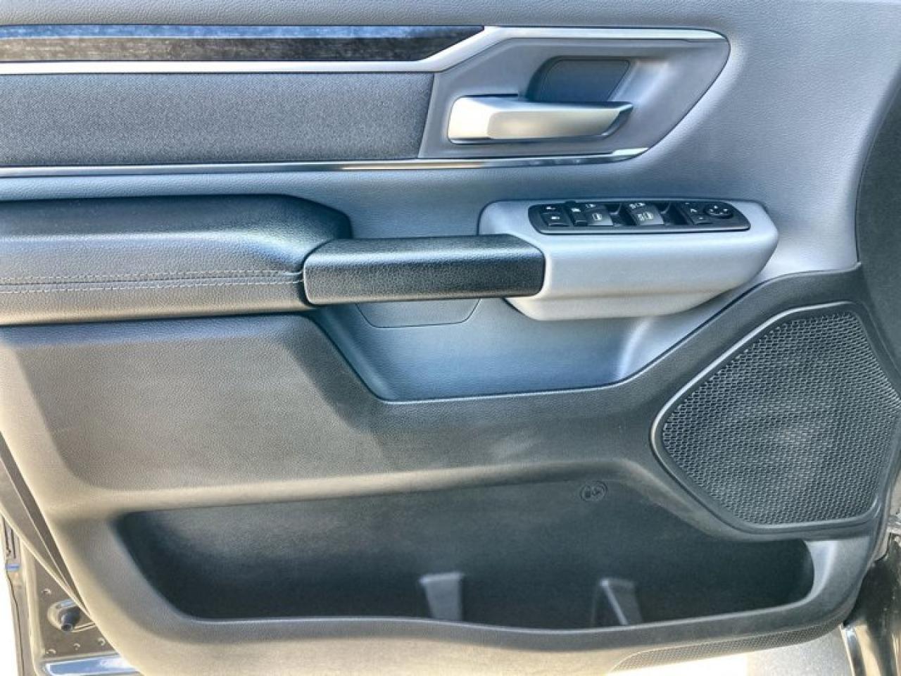 2019 RAM 1500 BIG HORN 4X4 Photo