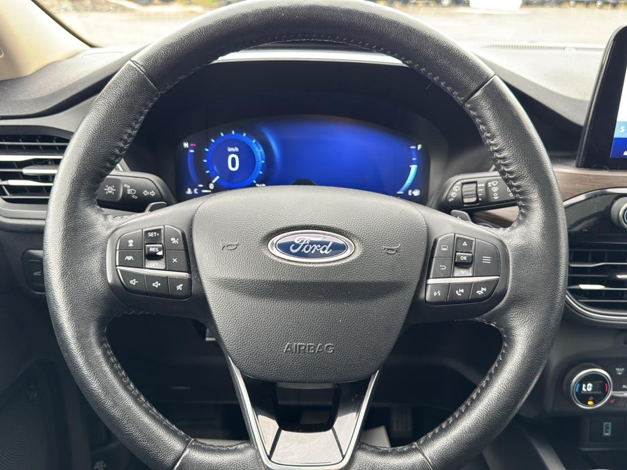 2020 Ford Escape Titanium Photo