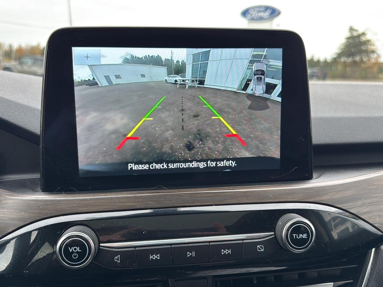 2020 Ford Escape Titanium Photo