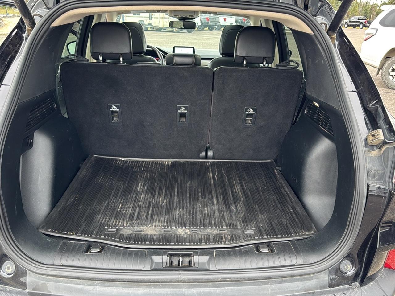 2020 Ford Escape Titanium Photo