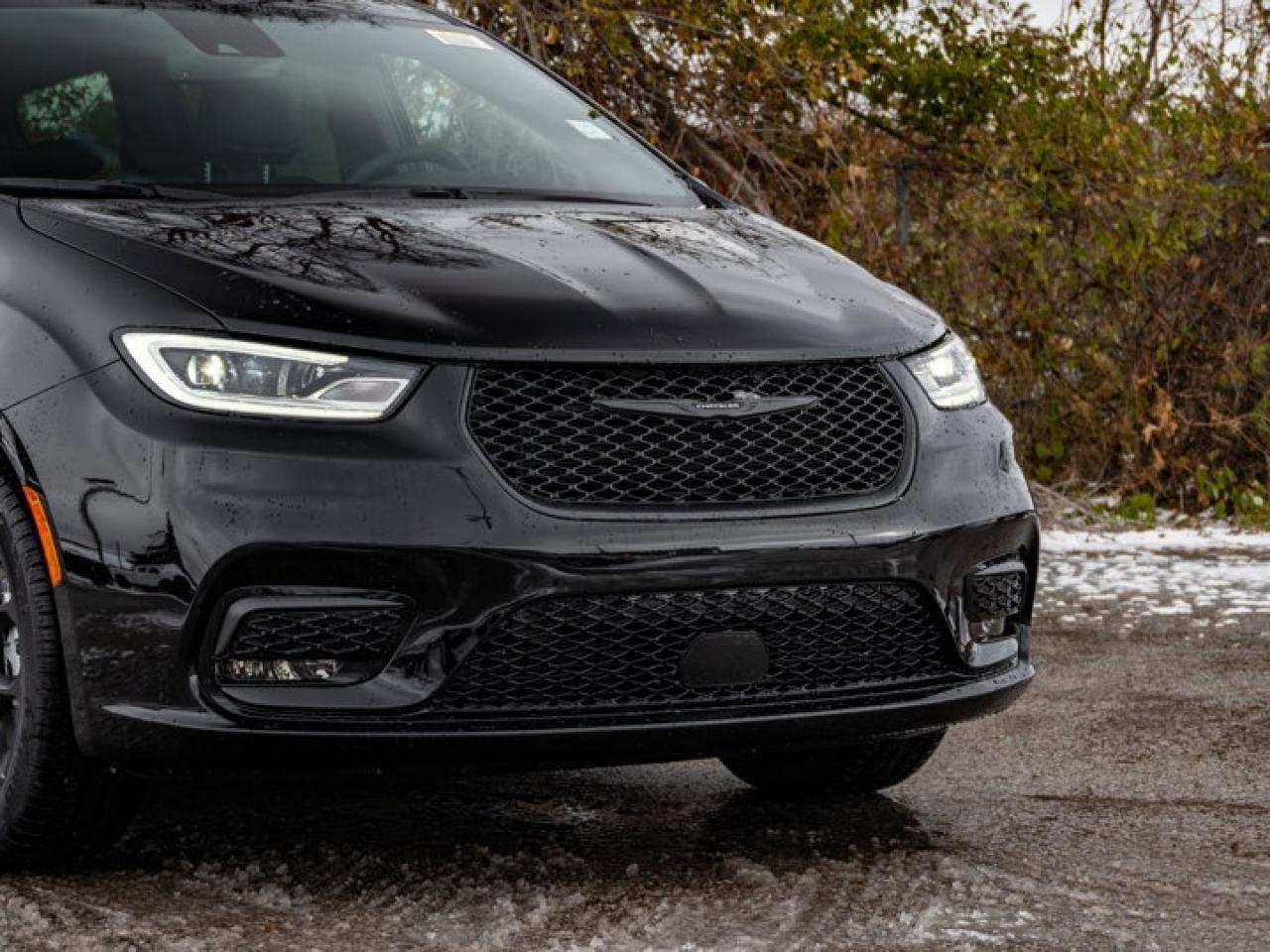 2026 Chrysler Pacifica Select Photo