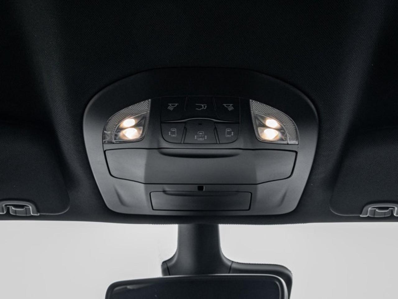 2026 Chrysler Pacifica Select Photo