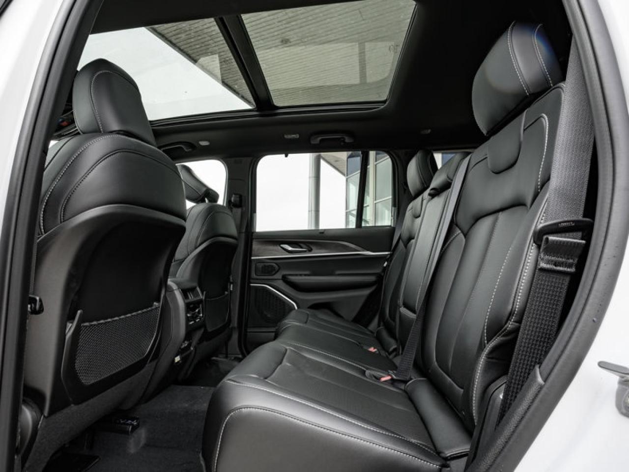 2025 Jeep Grand Cherokee Limited Photo