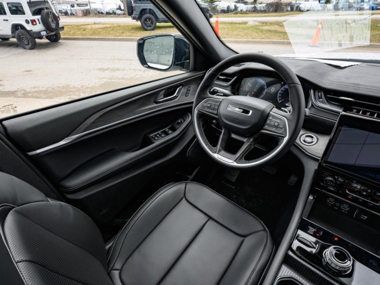 2025 Jeep Grand Cherokee Limited Photo