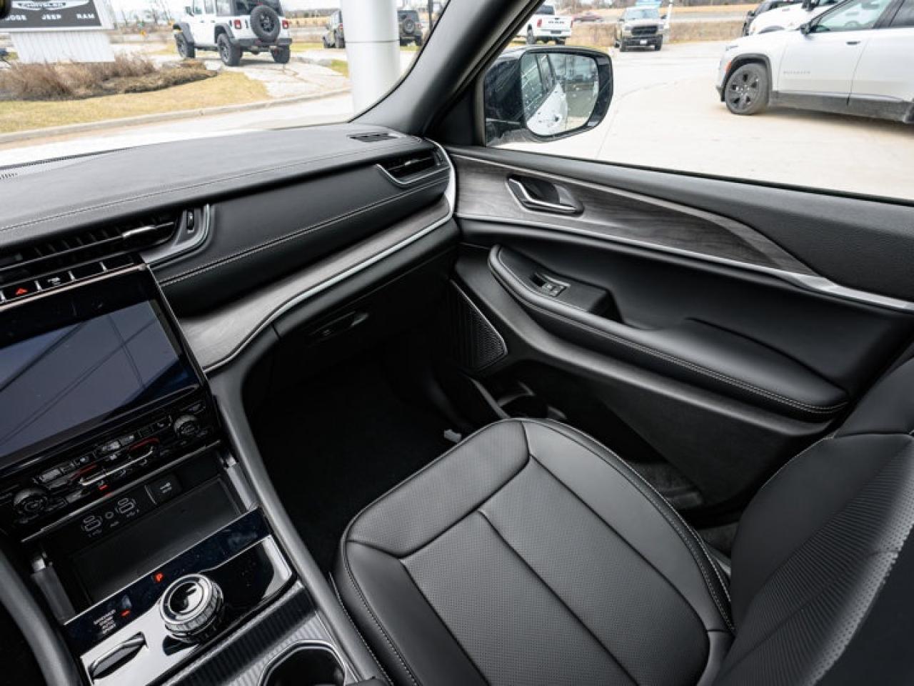 2025 Jeep Grand Cherokee Limited Photo