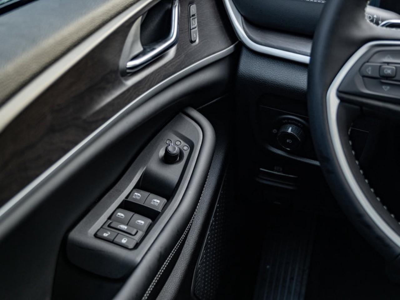 2025 Jeep Grand Cherokee Limited Photo