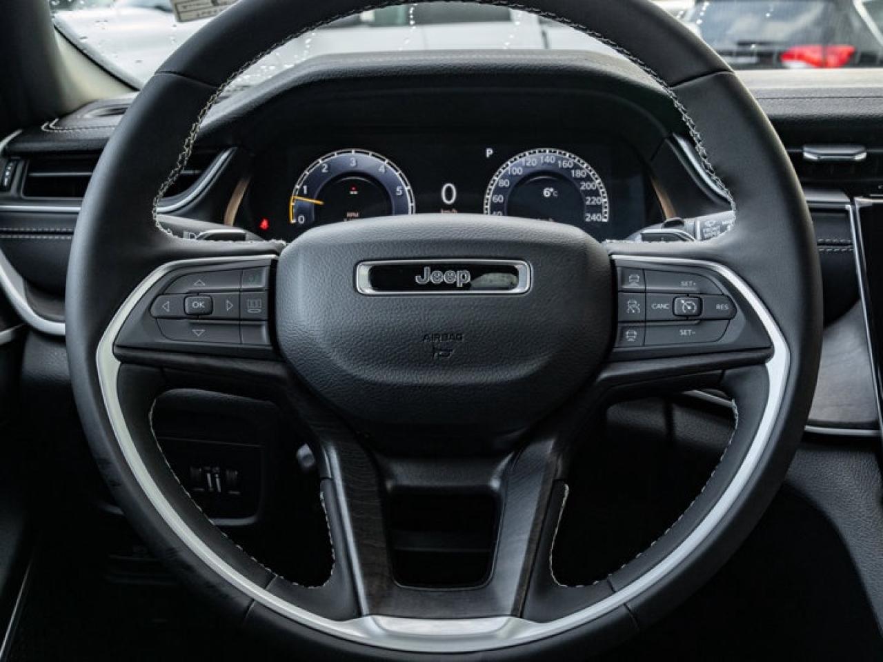 2025 Jeep Grand Cherokee Limited Photo