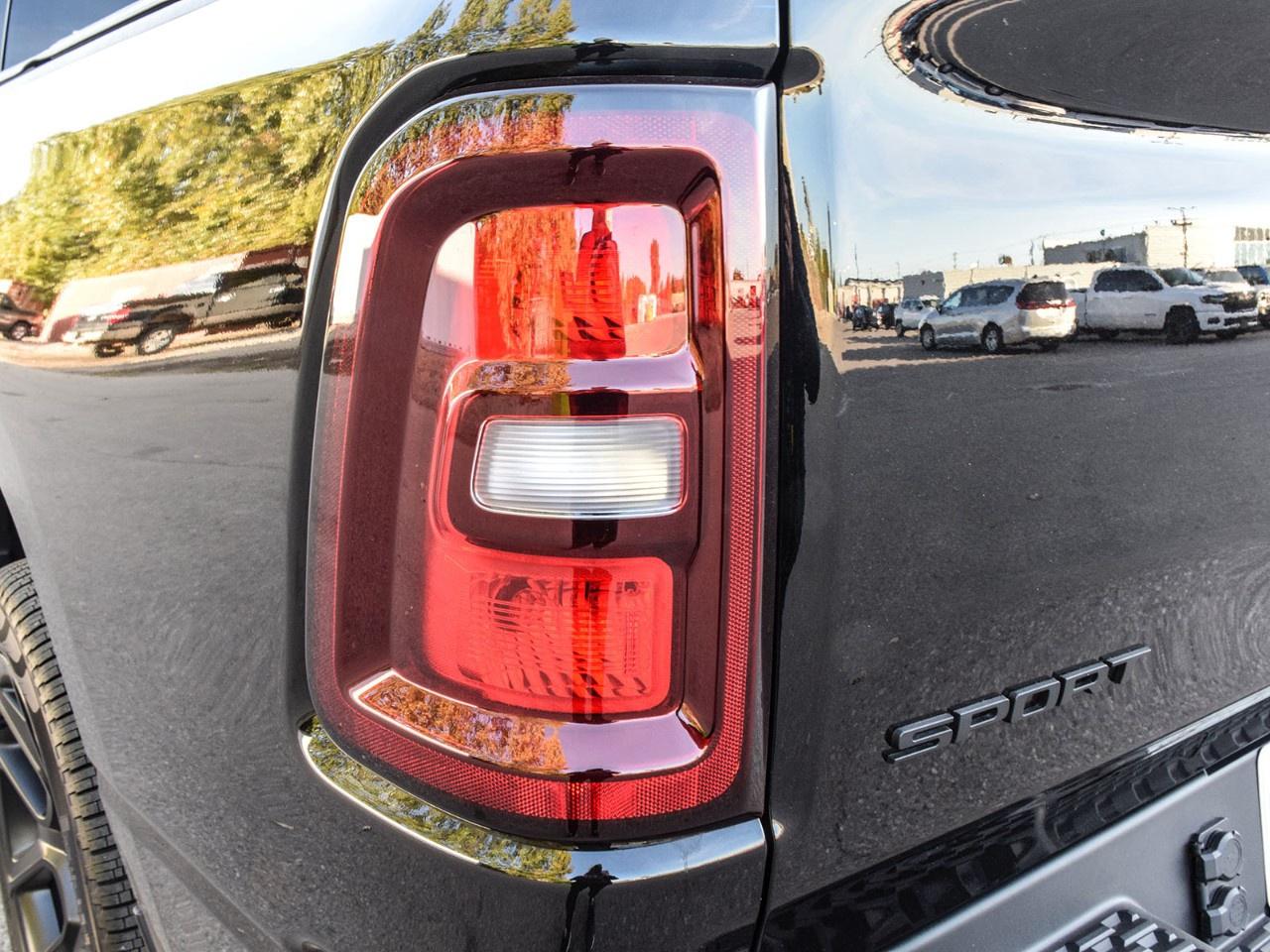 2026 RAM 1500 SPORT 4X4 CREW CAB 5'7" BOX Photo