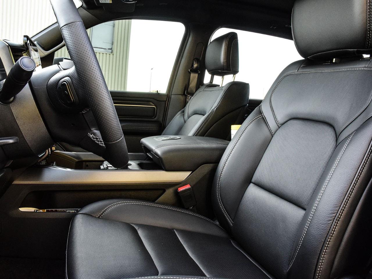 2026 RAM 1500 SPORT 4X4 CREW CAB 5'7" BOX Photo