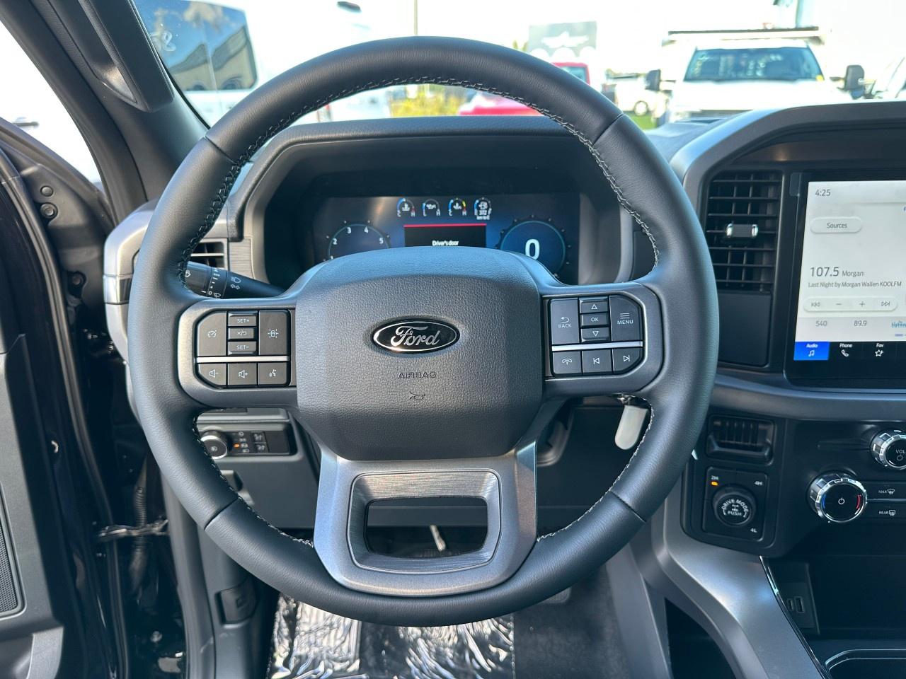 2025 Ford F-150 XLT 4WD SuperCrew 5.5' Box Photo