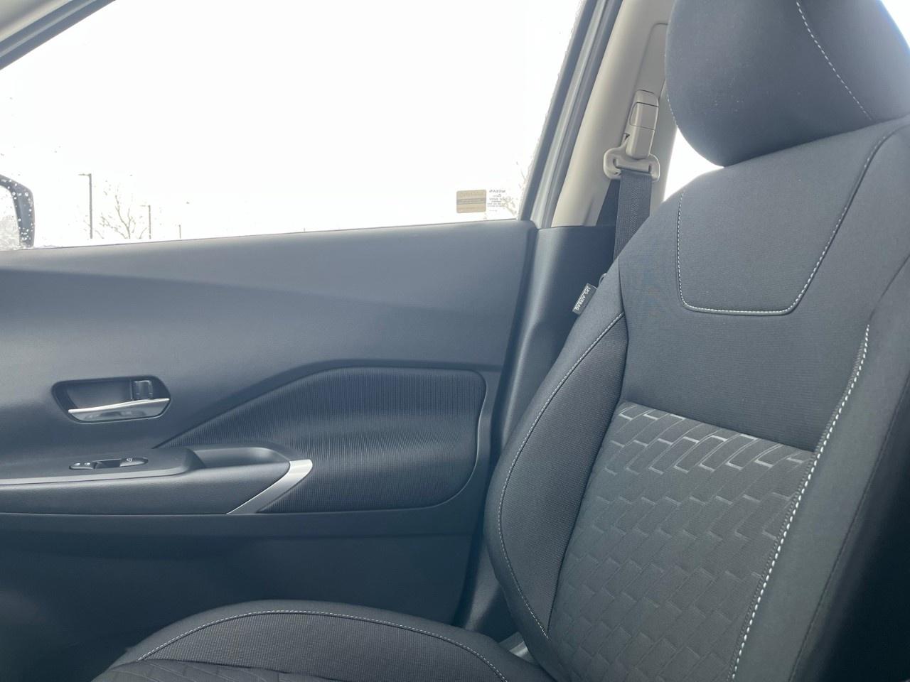 2025 Nissan Kicks Play SV FWD Photo