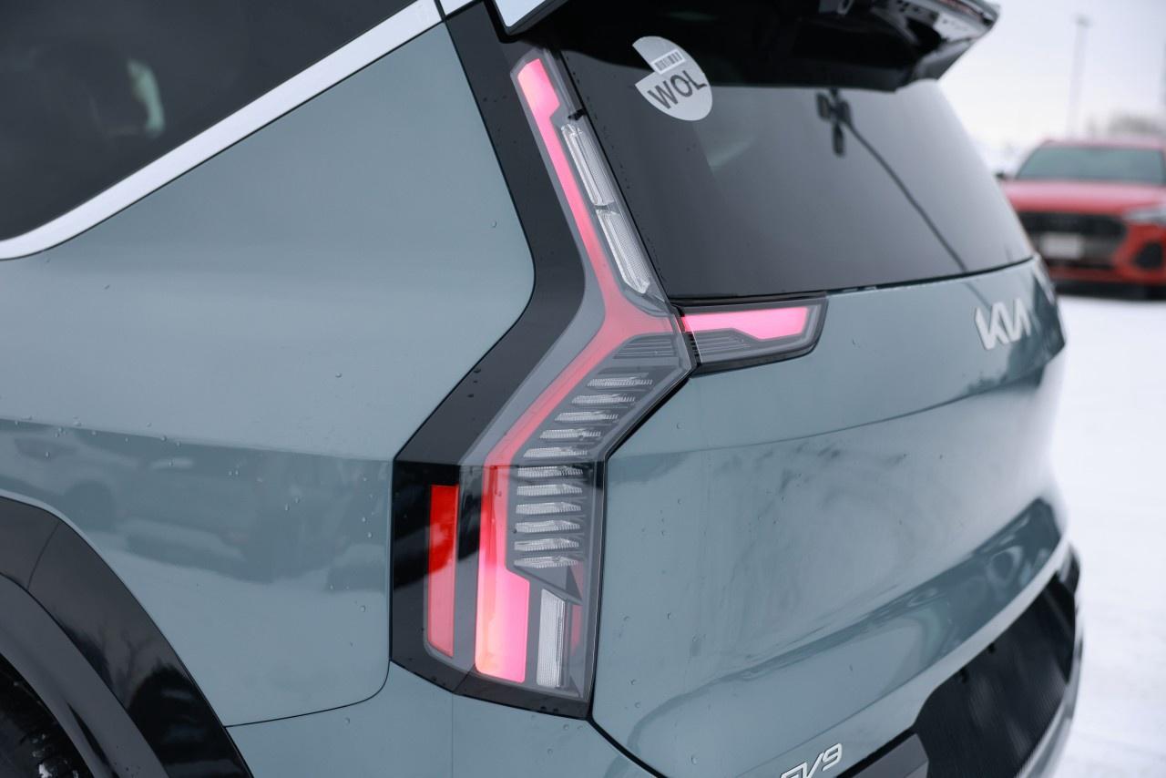 2026 Kia EV9 Land w/Premium Package AWD Photo