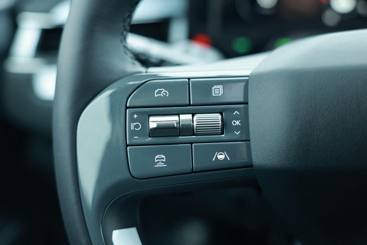 2026 Kia EV9 Land w/Premium Package AWD Photo